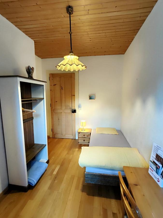 Maison D'Hotes De La Gare Montbovon Pokoj fotografie