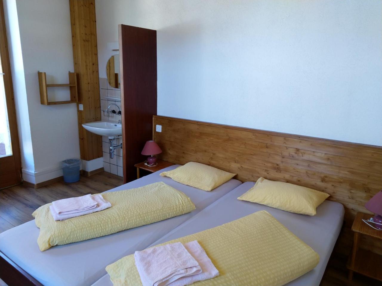 Maison D'Hotes De La Gare Montbovon Pokoj fotografie